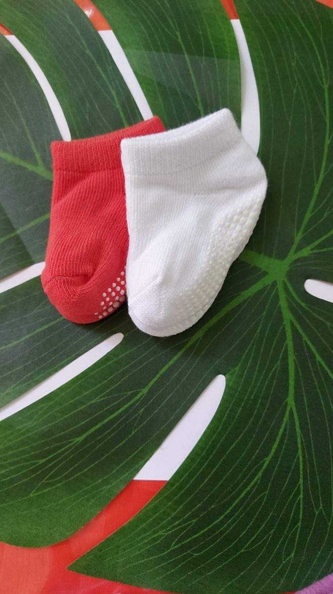 Mini Angels Unisex Baby Socks 0 – 6 Months – 2 Pairs Red/White