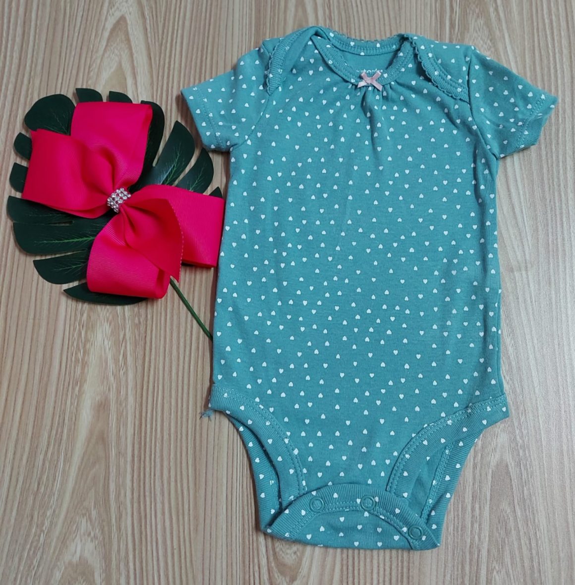 Carter’s Baby Girl Short Sleeve Onesie – Green Polka Dot