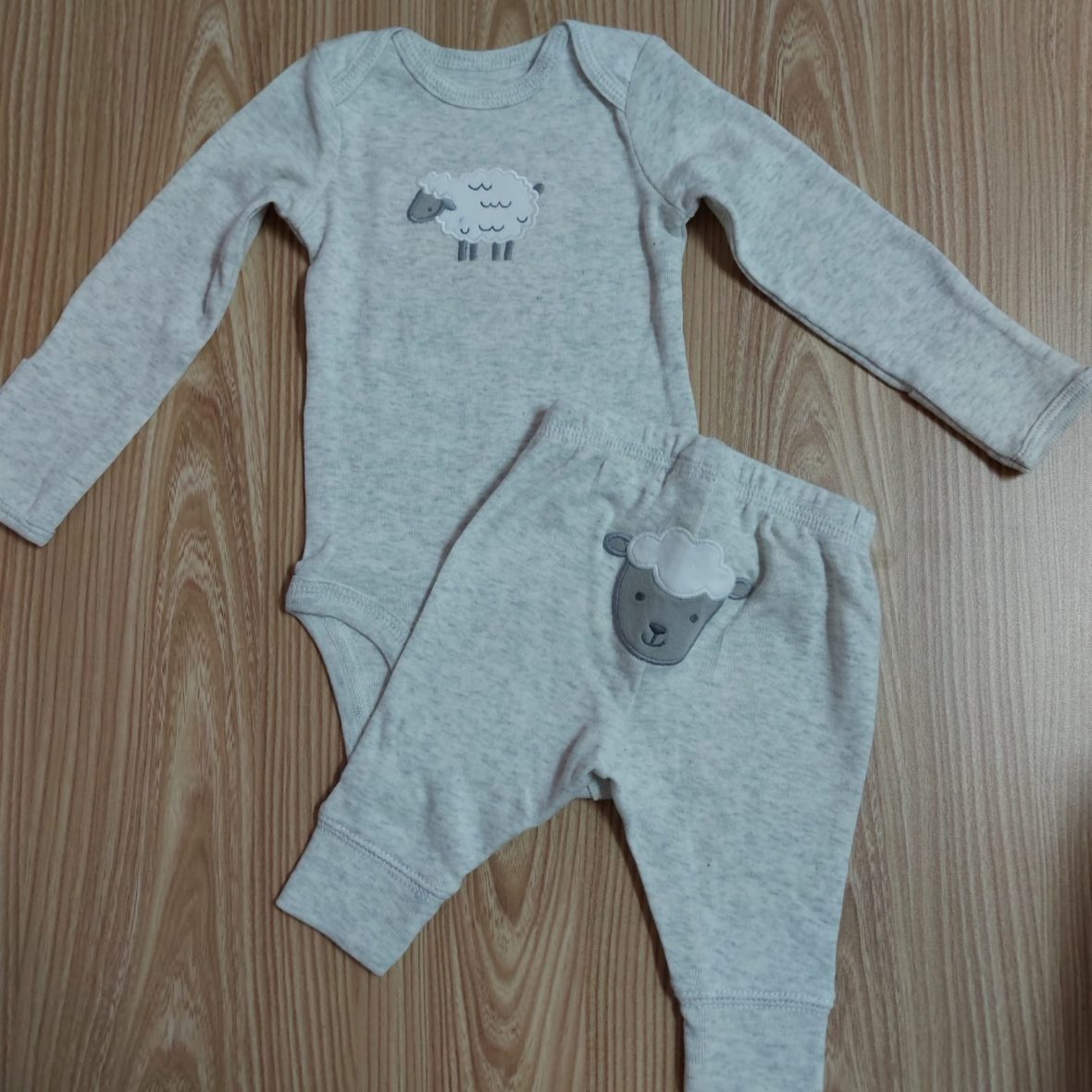 Simple Joy By Carter’s Baby Boy Bodysuit & Pants Set – Grey/Lamb