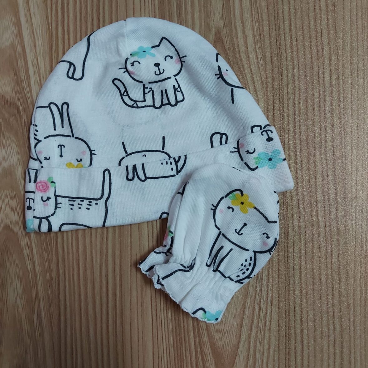 Onesies Brand Baby Girl Cap & Mitten Set – Kitten