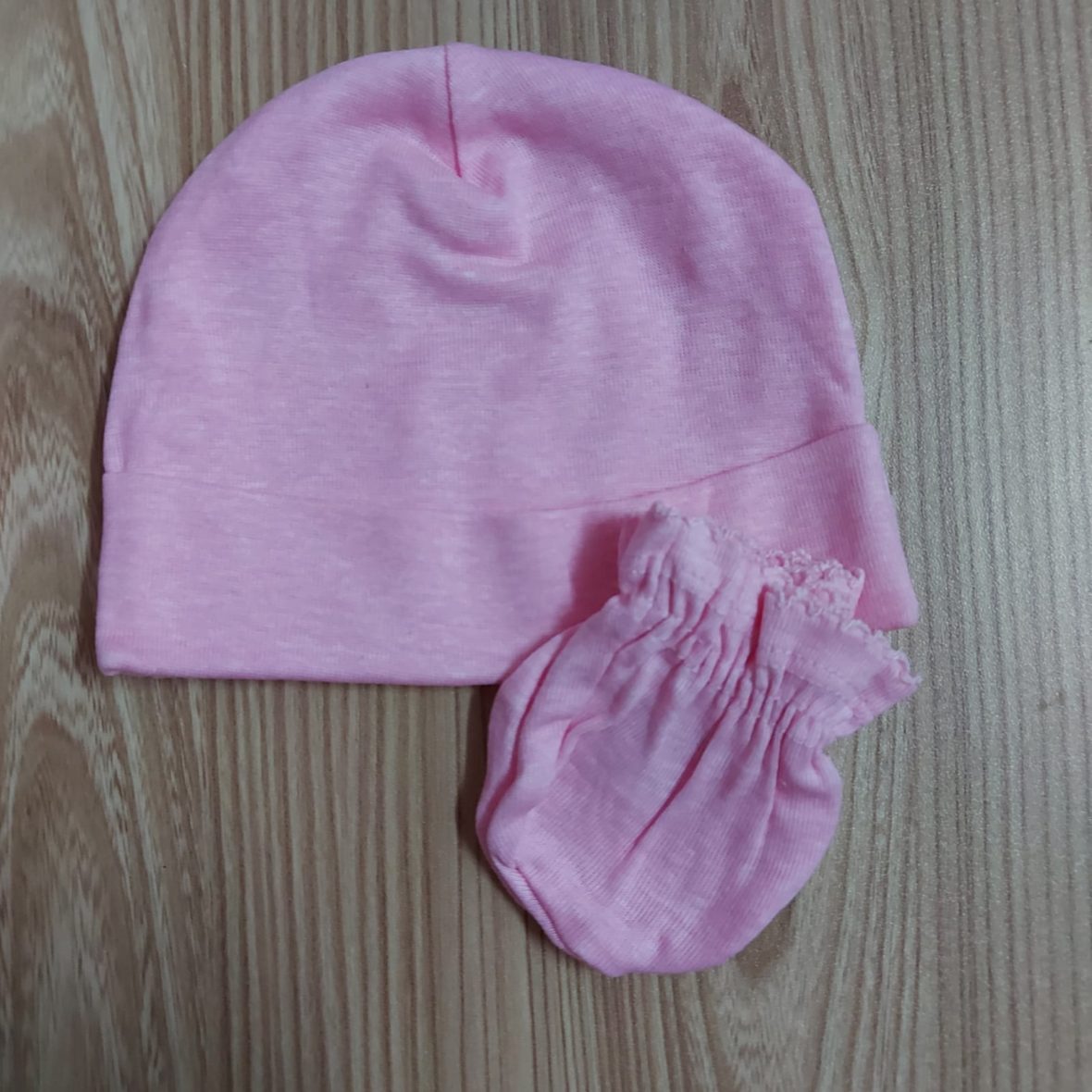 Onesie Brand Baby Girl Cap & Mitten Set – Pink