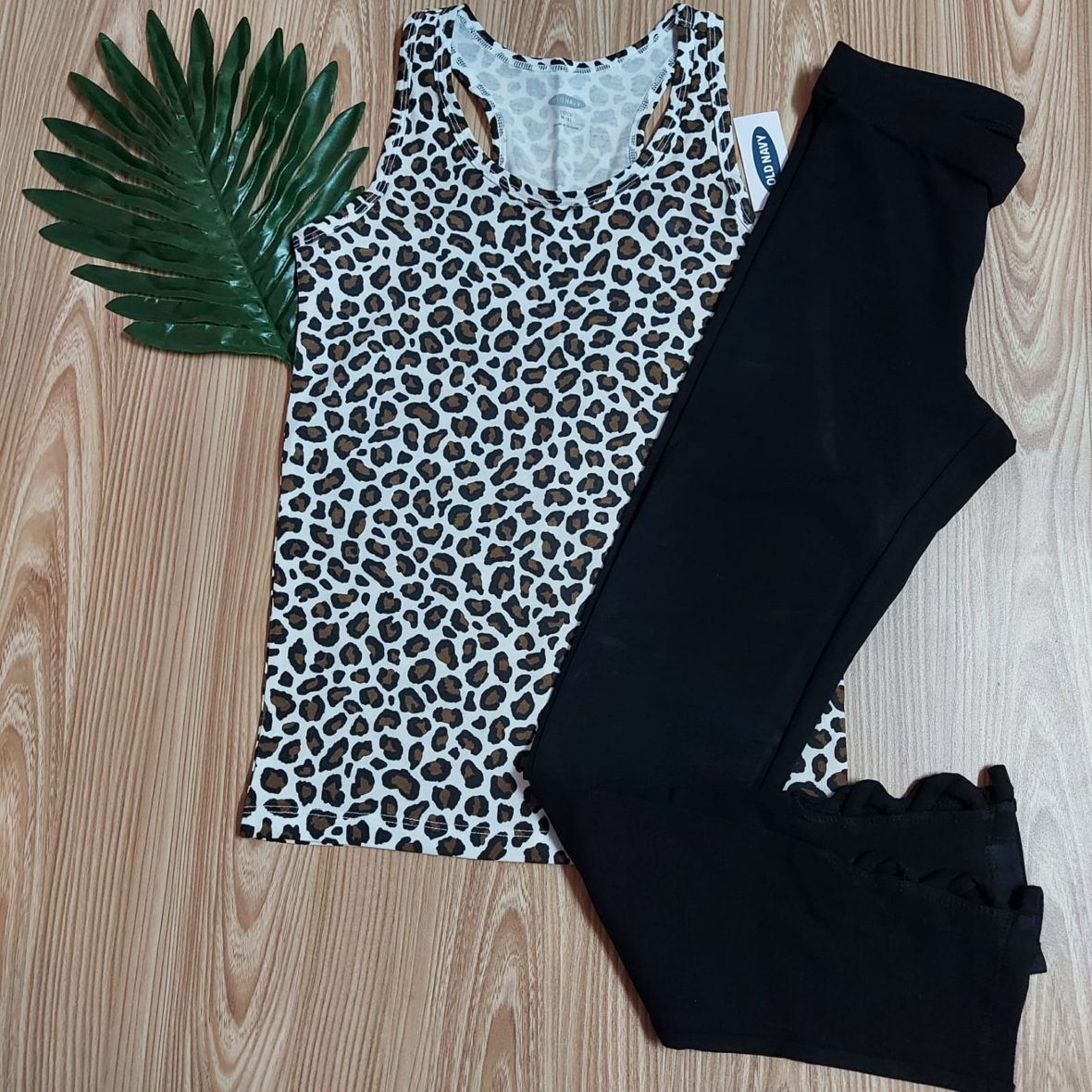 Old Navy Girls Leopard Print 2 – Piece Set