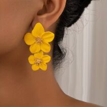 Yellow floral earring